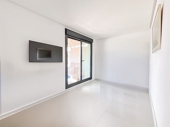 Duplex penthouse med 4 soverom, jacuzzi og panoramautsikt i Marbella
