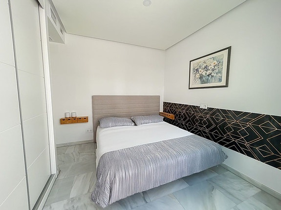 Duplex penthouse med 4 soverom, jacuzzi og panoramautsikt i Marbella