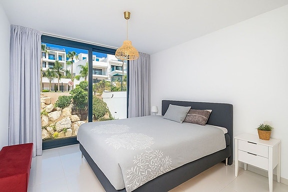 Duplex penthouse med 3 soverom, stor takterrasse og golfutsikt i Atalaya, Benahavís