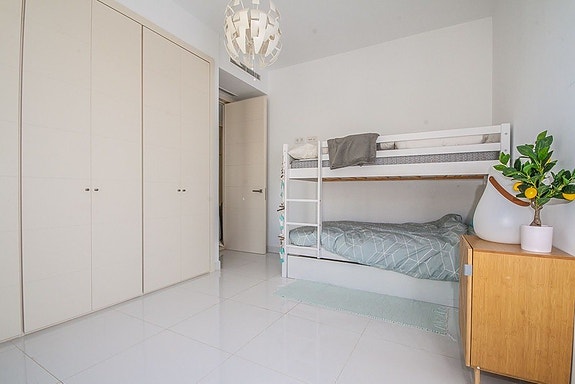 Duplex penthouse med 3 soverom, stor takterrasse og golfutsikt i Atalaya, Benahavís