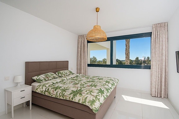 Duplex penthouse med 3 soverom, stor takterrasse og golfutsikt i Atalaya, Benahavís
