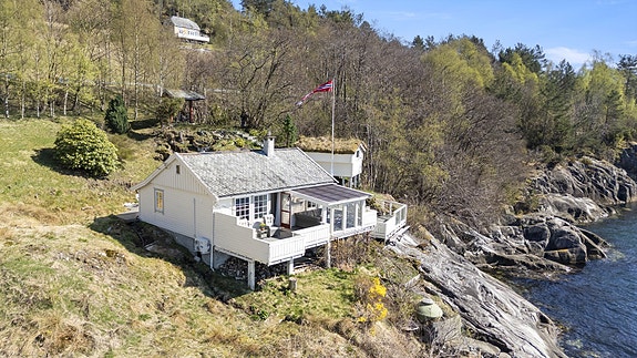 Velkomen til Lavikvegen 1245! Foto levert av Photoevent
