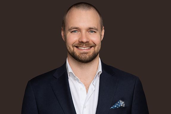 Bilde av megler Per Henrik Rolfsen