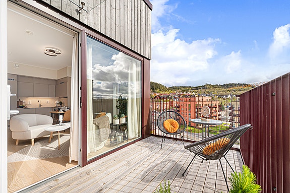 EiendomsMegler 1 ved Markus Tangvik har gleden av å presentere en moderne 3-roms leilighet i Edgar B Schieldrops veg 36. Foto: Krokstad&NervikAS.