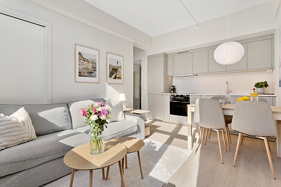 Cecilia Johansen ved EIE Løren har gleden av å ønske velkommen til Bidenkaps gate 3!
Foto: Studio Sætre AS (Hanne Cecilie Sætre)