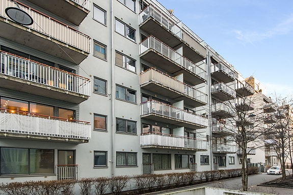 Velkommen til Rubina Ranas gate 6. Oppvarming, varmtvann, tv/internett er inkludert. Ledig 03.08.