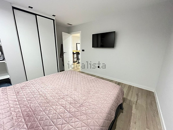 Moderne villa med 4 soverom | Takterrasse og privat basseng | Gangavstand til stranden i Punta Prima