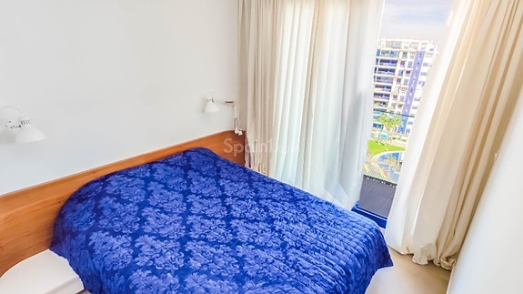 Penthouse i første linje med panoramautsikt | Takterrasse og eksklusive fellesfasiliteter i Punta Prima