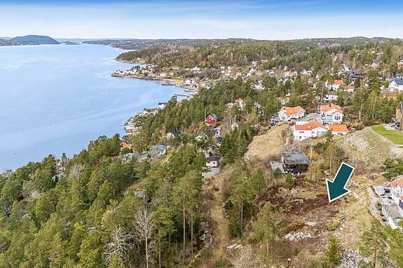 Sjelden mulighet til å bygge på en sjønær naturtomt på ca. 807 m²!
