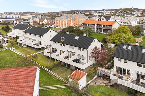 Velkommen til Skagegata 40 - presentert av Sindre Mehus v/PrivatMegleren - Foto: Panomax Studio