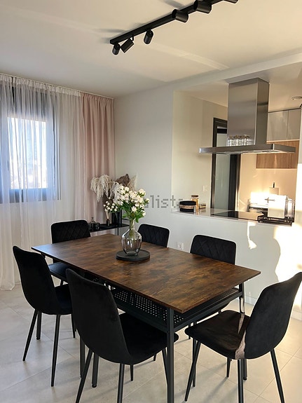 Totalrenovert leilighet med 4 soverom | Havutsikt | 300 meter til stranden