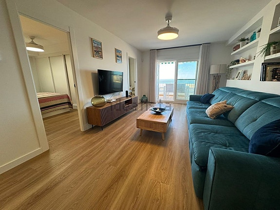 Renovert leilighet med 4 soverom | Havutsikt | Kort vei til stranden