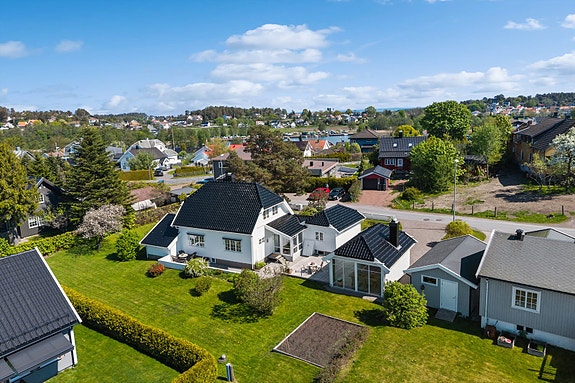 Velkommen til Østbyveien 3, presentert av Kaia Hostvedt Dahle. Fotograf: Paul Thürmer.