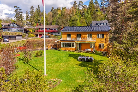 Velkommen til Måltrostveien 7 D - presentert av Tinholt Eiendomsmegling.