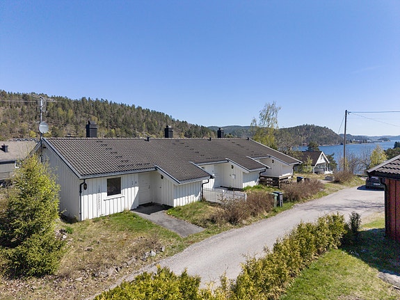 EiendomsMegler1 v/Carina Myhre presenterer Hamsdokkvegen 1A-C!
Foto: Inbovi
