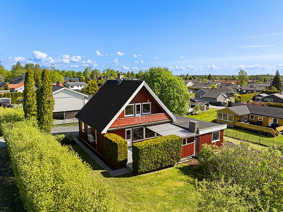 Eiendomsmegler1 Vestby/Son v/ Erik Nickelsen har den glede av å presentere Planetveien 14! Foto: Stylistene AS.