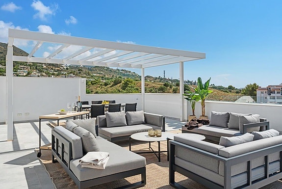 Penthouse med turistlisens | 152 m² terrasse | Privat jacuzzi og panoramautsikt