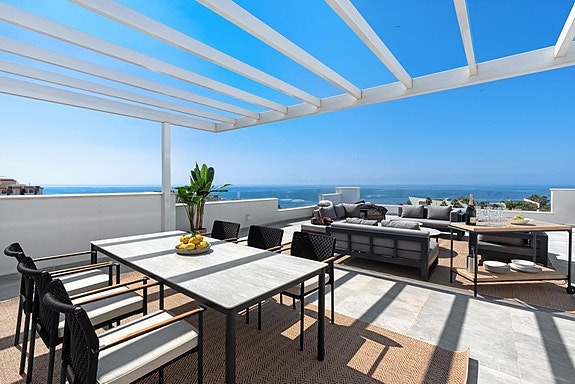 Penthouse med turistlisens | 152 m² terrasse | Privat jacuzzi og panoramautsikt