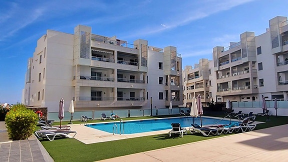 Penthouse med turistlisens | 100 m² terrasse | Nær stranden i San Pedro