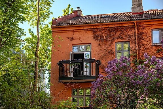 Velkommen til Smedgata 7B, presentert av Kjetil Ustad v/EIE Valkyrien. Foto: Lars Gartå.