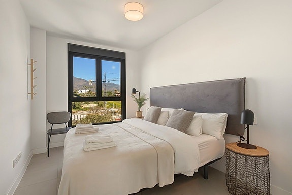 Penthouse med 3 soverom | 88 m² terrasse | Panoramautsikt mot sjø og marina | Turistlisens