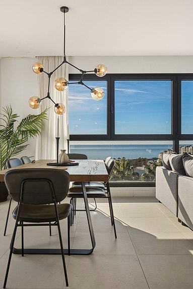 Penthouse med 3 soverom | 88 m² terrasse | Panoramautsikt mot sjø og marina | Turistlisens