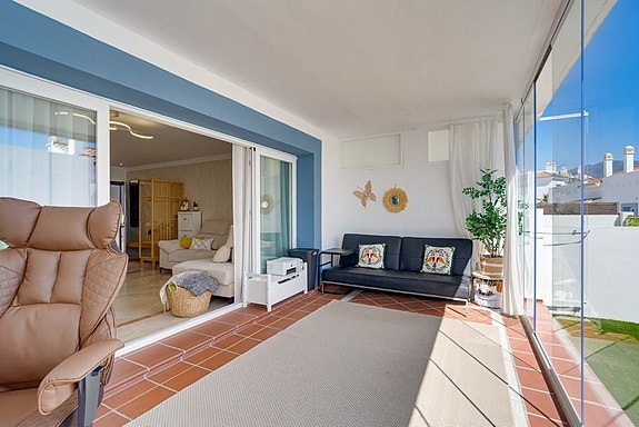 Moderne leilighet med turistlisens | Privat hage på 140 m² | Resortfasiliteter