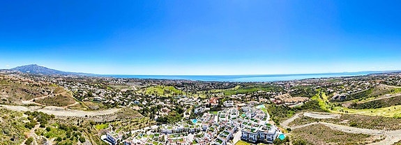 Moderne leilighet med turistlisens | Privat hage på 140 m² | Resortfasiliteter