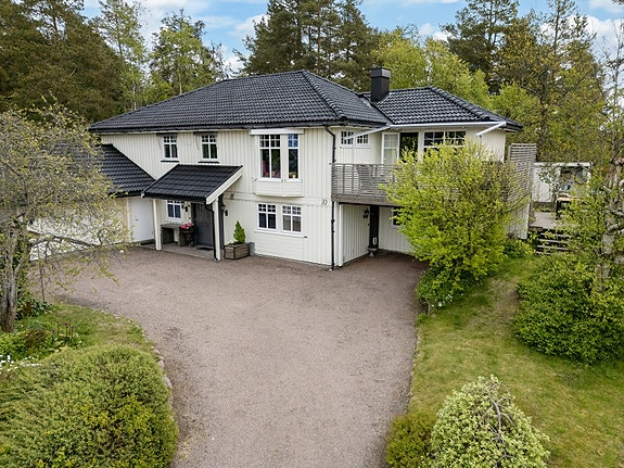 Velkommen til denne innholdsrike eneboligen! Foto: Mille Gran