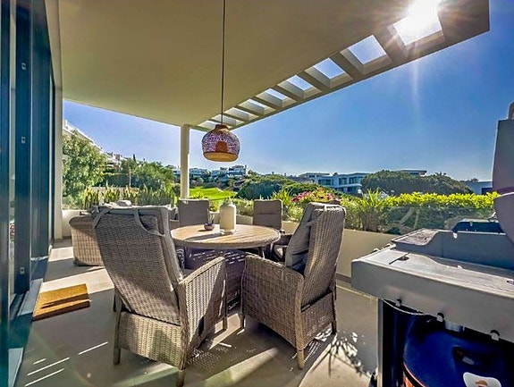Eksklusiv bolig med turistlisens | Privat basseng | 160 m² terrasser | Mulighet for 4 soverom