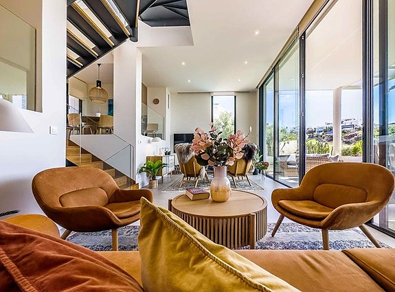 Eksklusiv bolig med turistlisens | Privat basseng | 160 m² terrasser | Mulighet for 4 soverom
