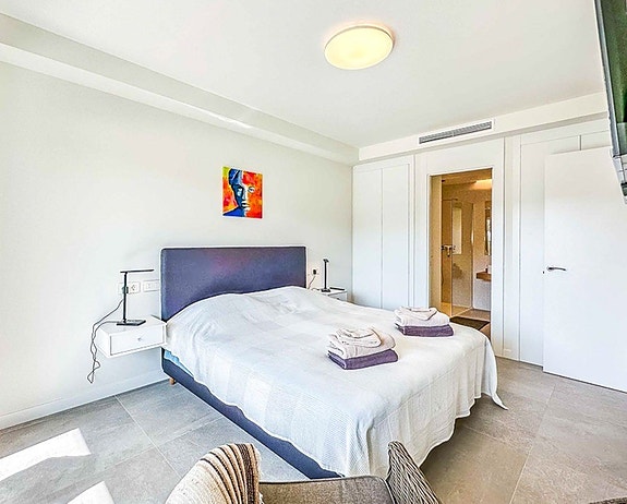 Eksklusiv bolig med turistlisens | Privat basseng | 160 m² terrasser | Mulighet for 4 soverom