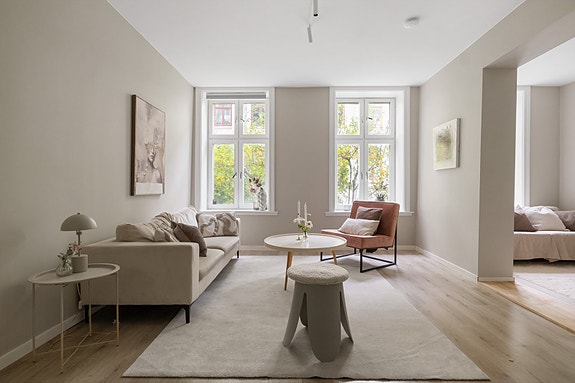 Velkommen til Iduns gate 2D! En stor og gjennomgående leilighet med sentral beliggenhet på Fredensborg. Foto: Rullende Fotograf.