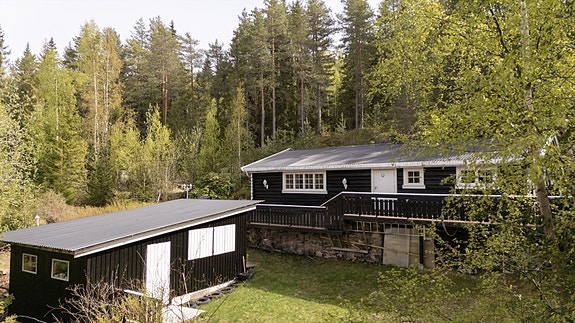 Velkommen til Hornslivegen 342 - idyll i skogen.