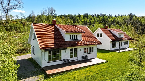 Velkommen til Kjosevegen 53A & B. Foto: THT Foto.