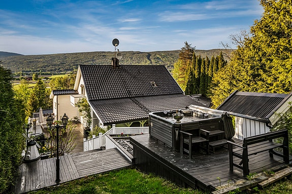 Velkommen til Fegata 47 presentert av Sebastian Chodkowski v/Nordvik Eiendomsmegling- Foto: Emil Jacek Jakobczyk