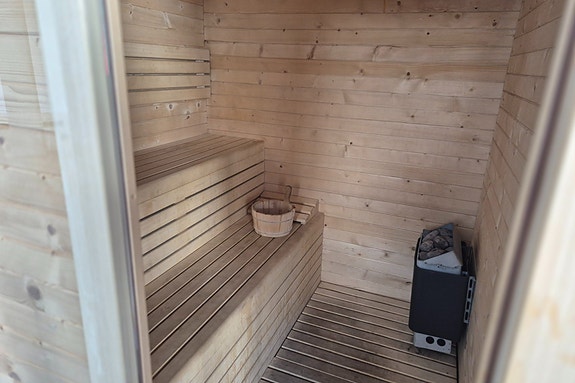Penthouse med 2 soverom | Stor takterrasse | Havutsikt | Nær sjøen