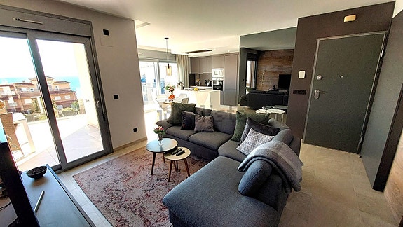 Penthouse med 3 soverom | Stor takterrasse | Havutsikt | 180 m til sjøen