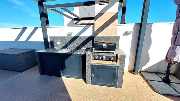 Penthouse med 3 soverom | Stor takterrasse | Havutsikt | 180 m til sjøen