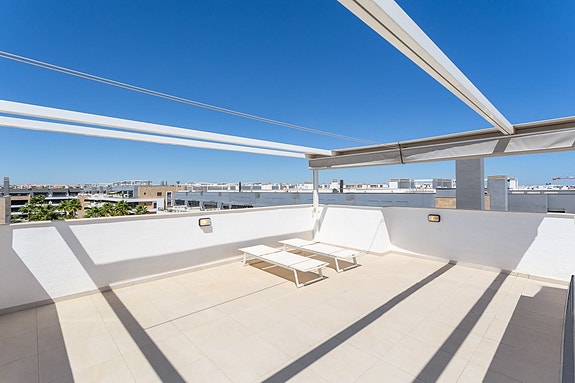 Penthouse med 3 soverom | Stor takterrasse | Havutsikt | Flamenca Village