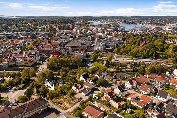 Stenbruddveien 9 og Presteveien 6 selges samlet