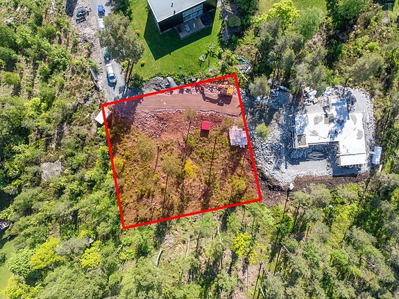 Stor og vestvendt tomt i et hyggelig og barnevennlig bomiljø på Svartskog ved Bunnefjorden. I enden av en blindvei., Svartskog