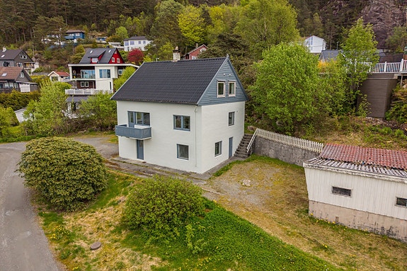 Stokkedalen 65 presentert av Aktiv Laguneparken AS v/Fredrik Tøsdal og Steffen Bilsbak. Foto: Husfoto v/Vidar Haugland