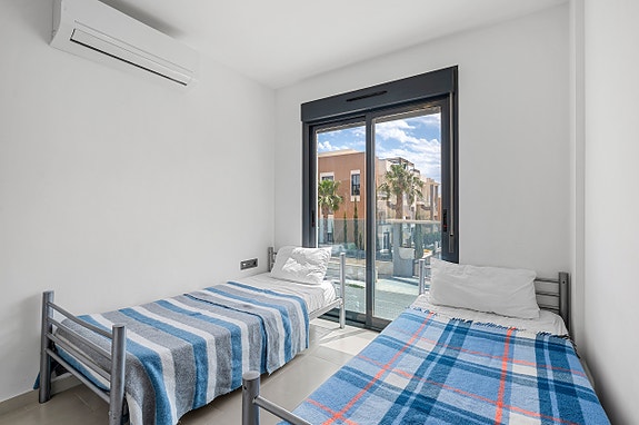 Toppleilighet i Oasis Beach | Privat takterrasse | Perfekt beliggenhet i La Zenia