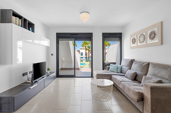 Toppleilighet i Oasis Beach | Privat takterrasse | Perfekt beliggenhet i La Zenia