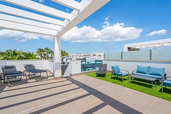 Toppleilighet i Oasis Beach | Privat takterrasse | Perfekt beliggenhet i La Zenia