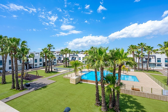Toppleilighet i Oasis Beach | Privat takterrasse | Perfekt beliggenhet i La Zenia