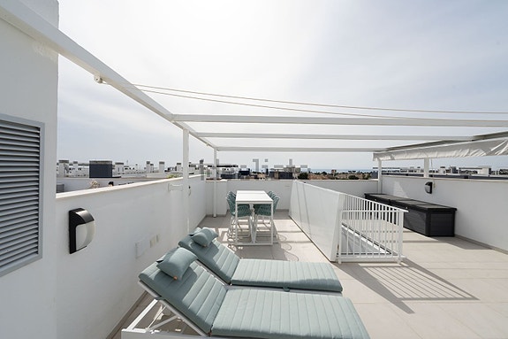 Toppleilighet med 2 soverom | Stor takterrasse | Havutsikt | Flamenca Village