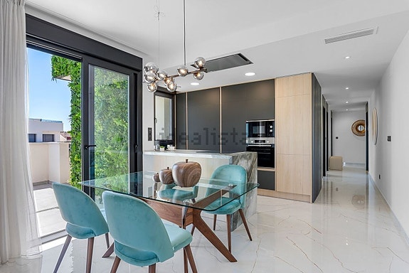 Penthouse med 3 soverom | Privat takterrasse med basseng | Havutsikt