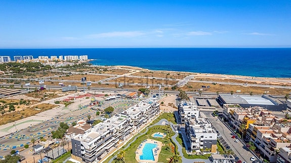 Penthouse med 3 soverom | Privat takterrasse med basseng | Havutsikt